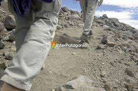 Teniendo como destino el reconocido volcán copahue, límite natural entre argentina y chile desde allí, poco queda para alcanzar el destino: Pictures Of Copahue Ascenso Al Volcan