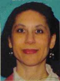 Miriam Strauss's Instagram, Twitter & Facebook