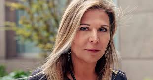 Cari Jacobs: How To Learn To Finally Love Yourself