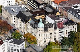 Die deutsche bank ag ist rechtlich nicht verpflichtet, kurse und/oder bewertungen zum basiswert anzuzeigen. Deutsche Bank Und Borse Hannover Architektur Bildarchiv
