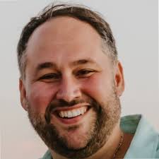 Excited to share that I have been promoted to Director of Education  Programs at One Institute! 🏳️‍🌈