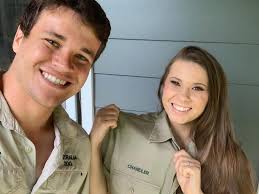 Последние твиты от bindi irwin (@bindiirwin). Glauowmxokp Am