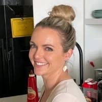 100+ perfiles de «Krysten»