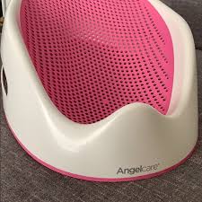 Designed for comfort, the bath support is mildew free and hygienic.the angelcare bath support is recommended for babies up to 6 months of age. Bath Skin Hair Angelcare Baby Bath Support In Pink Poshmark