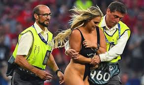 Streaker at 2029 champions league final. I Can T Wait To Marry You Champions League Final Streaker S Partner Sends Fans Crazy Football Sport Express Co Uk