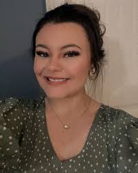 Hannah Oglesby's Instagram, Twitter & Facebook