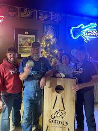 This week's cornhole winners. Joe & “Cecil” came in first Marsha & Tony  came in 2nd. Tammy ( in background) was the cheerleader. Fun was had by  all. See you next week. |