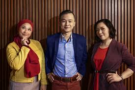 We're having a new intake Sunshine Kelly Beauty Fashion Lifestyle Travel Fitness Malaysians Brought Over The Moon To Life In Bahasa Malaysia On Netflix