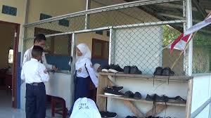 Peningkatan layanan pendidikan kepada siswa, orangtua, dan masyarakat pada umumnya semakin meningkat. Siswa Kelas Ix Smpn 7 Kotabaru Impikan Kelas Yang Layak Kabupaten Kota Rri Banjarmasin