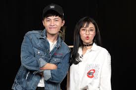 Gin tuấn kiệt là nam ca sĩ, diễn viên trẻ đang được yêu thích trong showbiz hiện nay, nhất là đối với fan nữ. Gin Tuáº¥n Kiá»‡t Bá»‹ Misthy Dá»¥ Dá»— ChÆ¡i Láº§y RÅ© Bá» Hinh áº£nh Soai Ca Trong Buá»•i Reaction Mv Tiepthigiadinh Net Vn Tin Tá»©c Sao Viá»‡t