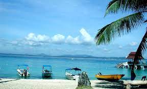 Bertolak ke pulau kapas menaiki bot. Tambang Bot Ke Pulau Kapas