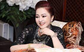 Sự kiện thu hút hàng trăm nghìn lượt xem trên youtube, facebook, gây nên làn sóng bàn tán sôi nổi. Lá»™ Bá»©c áº£nh Sieu Hiáº¿m Thá»i Tráº» Cá»§a Ná»¯ Ä'áº¡i Gia Nguyá»…n PhÆ°Æ¡ng Háº±ng
