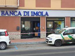 Business identifier codes (bic codes) for thousands of banks and financial institutions in more than 210 countries. Imola Nella Notte Assalto Al Bancomat Di Viale Zappi Rapinatori Armati In Fuga