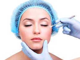 عمليات التجميل.. 10 آثار جانبية انتبهي لها