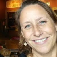 Michelle Moua, Notary Public in Saint Paul, MN 55106