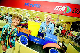 Ritchies IGA support Dottie's Relay for Life team