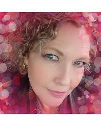 Allison Costa's Instagram, Twitter & Facebook