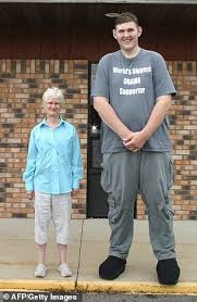 Igor moved to rochester, mn over 30 years ago, in 1989. Tallest Man In Us Breaks Down In Tears As He Reveals That He Ll Die Without Heart Surgery Daily Mail Online