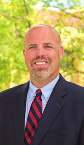 Pete Peterson Named Dean of School of Public Policy