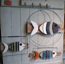 On croirait une robe mais il s'agit en fait d'un top et d'une jupe assortie ! Peche Miraculeuse Argile Barbotine Bricolage Sur Le Theme Des Poissons Poissons En Bois Flotte Creations Artisanales En Bois Flottant