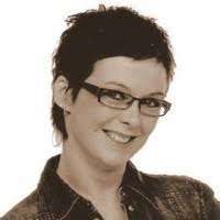 Regina Burg's Instagram, Twitter & Facebook