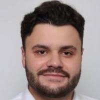 300+ profils pour “Chris Chris”