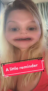 Tabitha Holbrook's Instagram, Twitter & Facebook