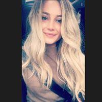 Naomi Searle's Instagram, Twitter & Facebook