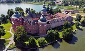 Замок Грипсхольм Экскурсия с гидом по пригородам Стокгольма Stockholm.Ru