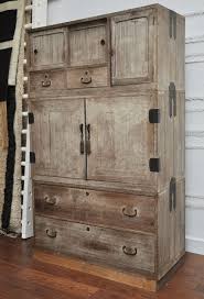 Japanese tansu cabinets accommodated the daily lifestyle and the culture that was commonplace between the years of 1688 and 1704. Pretty Japanese Tansu Chest At 1stdibs
