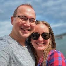 Sarah Albert's Instagram, Twitter & Facebook