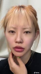 친구가 계속 더 자르라고 하는데 더 자르면 울수도 있을꺼 같은데.. 어떻게 생각해?🫠🫠 #틱톡뷰티 #처피뱅 #lpick #fyp