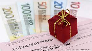 Castigul salarial mediu brut utilizat la fundamentarea bugetului asigurarilor sociale de stat. Salariile In Germania Venitul Brut Si Net Germania Dw 18 11 2019