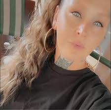 Can someone please help me. I ran out of gas trying to get home with my  little boy. I'm at the gas station and been here for almost 2 hours.