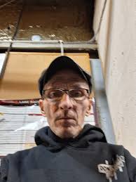 Single woman seeking church friend