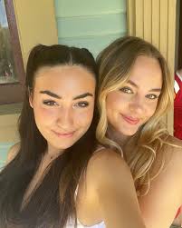 Bella Patrick (@bellrose0013) • Instagram photos and videos