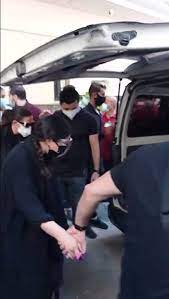 May 21, 2021 · وكان من الفنانين الذين حضروا إلى المستشفى لوداع سمير غانم، الفنانة شيماء سيف، وكريم فهمي وزوجته وهشام ماجد. Ø¨Ø§Ù„ØµÙˆØ± Ø¥ÙŠÙ…ÙŠ ÙˆØ¯Ù†ÙŠØ§ Ù„Ø­Ø¸Ø© Ø®Ø±ÙˆØ¬ Ø¬Ø«Ù…Ø§Ù† Ø§Ù„ÙÙ†Ø§Ù† Ø³Ù…ÙŠØ± ØºØ§Ù†Ù… Ù…Ù† Ø§Ù„Ù…Ø³ØªØ´ÙÙ‰ ÙÙŠ Ø·Ø±ÙŠÙ‚Ù‡ Ø¥Ù„Ù‰ Ù…Ø³Ø¬Ø¯ Ø§Ù„Ù…Ø´ÙŠØ± Laha Magazine