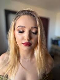 Claudia Bratan Make-up