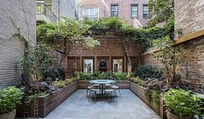 Railway sleepers are a versatile material in landscaping designs. How To Use Railway Sleepers In Your Garden Houzz Uk