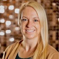 Chelsey Hess's Instagram, Twitter & Facebook