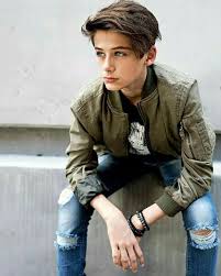 Discover the most famous people born in 2004. Faces 1 O William Franklyn Miller Wattpad
