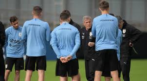 Oscar tabárez será homenajeado con estatua en su honor como mundialistas de la selección peruana. Oscar Tabarez Este Equipo Siempre Lucha Hasta El Final El Intra Sports