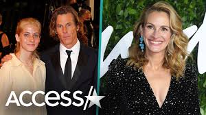 American lung association's lung force unites women and their loved ones across the country to stand together for lung health and against lung cancer. Julia Roberts Daughter Hazel Makes Red Carpet Debut At Cannes Youtube