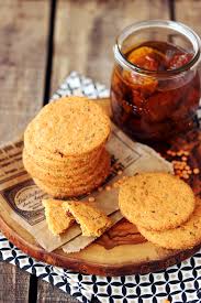 Biscuits Sales Aux Lentilles Corail Ma Cuisine Sans Gluten Aux Legumineuses Aux Editions Terre Vivante Biscuit Sale Biscuits Aperitifs Cuisine Sans Gluten