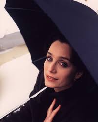 The late 1980s saw a new generation of young musicians, actors and  novelists receiving critical acclaim for their work. See portraits of these  now celebrated cultural figures, from a young Damon Albarn