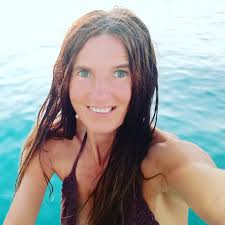 Big shout out to our newest top fans! 💎 Thank you for the constant love,  likes, and engagement—we see you and appreciate you! 💖🙌 Tehaine Sula,  Aurora Cortez, Esmina Roberts, Pamela Harrell,