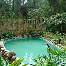Candi umbul merupakan sebuah pemandian air hangat dan situspeninggalan sejarah. 10 Pemandian Air Panas Di Indonesia Untuk Menyegarkan Tubuhmu