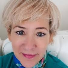 Lynn Vos's Instagram, Twitter & Facebook