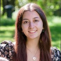 Emma Beach's Instagram, Twitter & Facebook