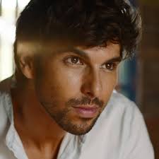 Telemundo presenta #JugarConFuego 👉Estreno martes 22 de enero 9/8C.  Recuerda que solo son 10 episodios.